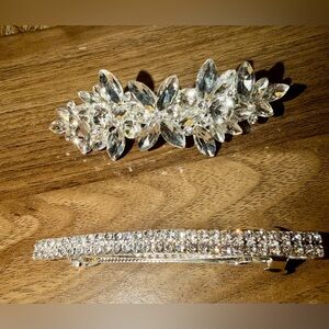 Brand New! Set of 2 Stunningly Sparkling Silvertone Crystal Hair Clips